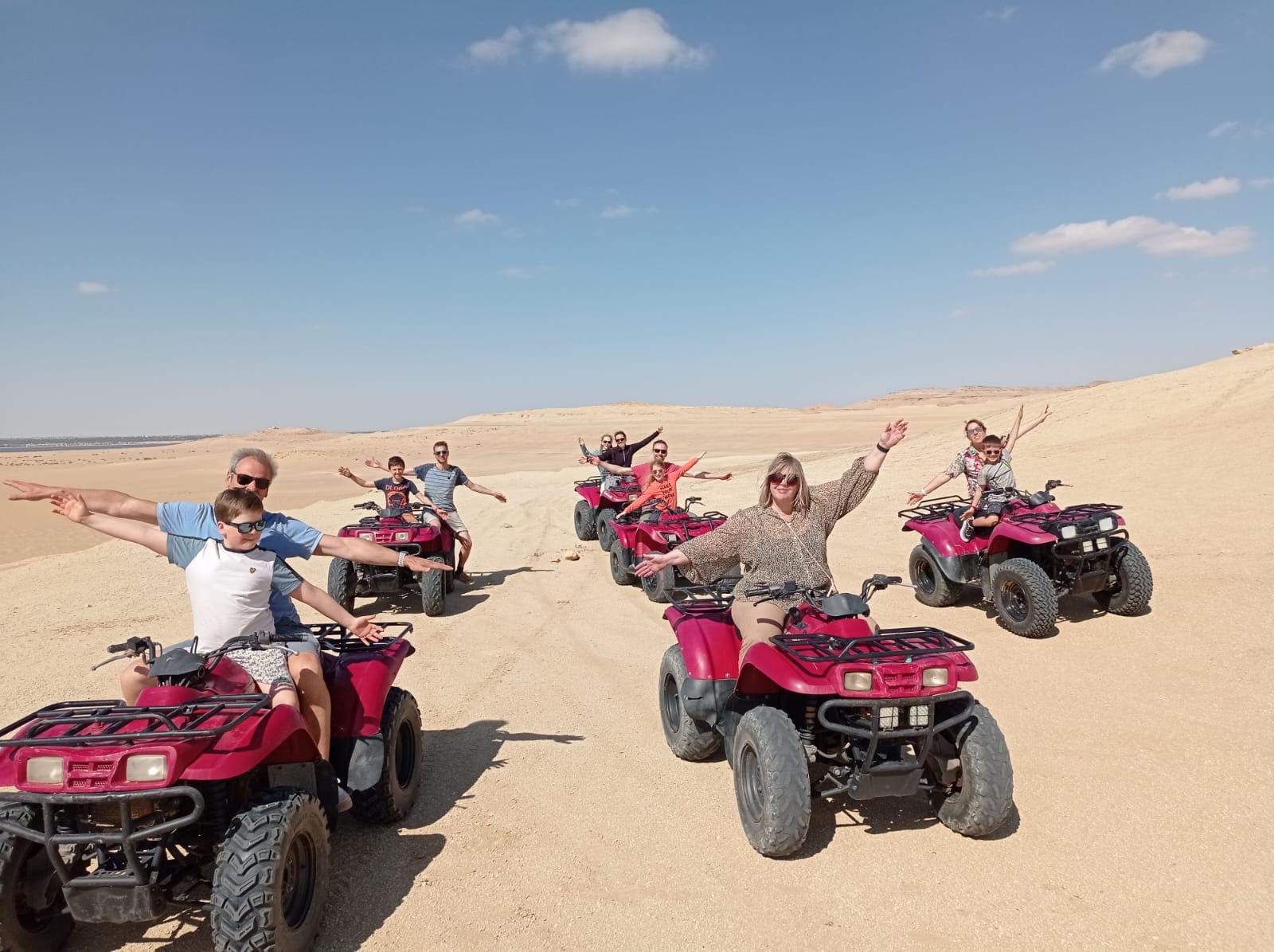 بيتش كار لاربع اشخاص 